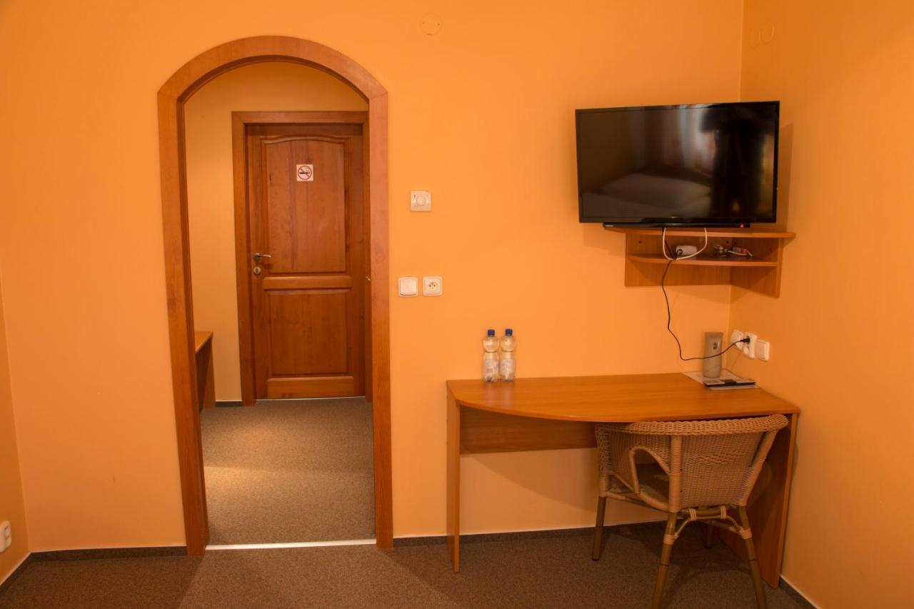 Penzion York Liberec Extérieur photo
